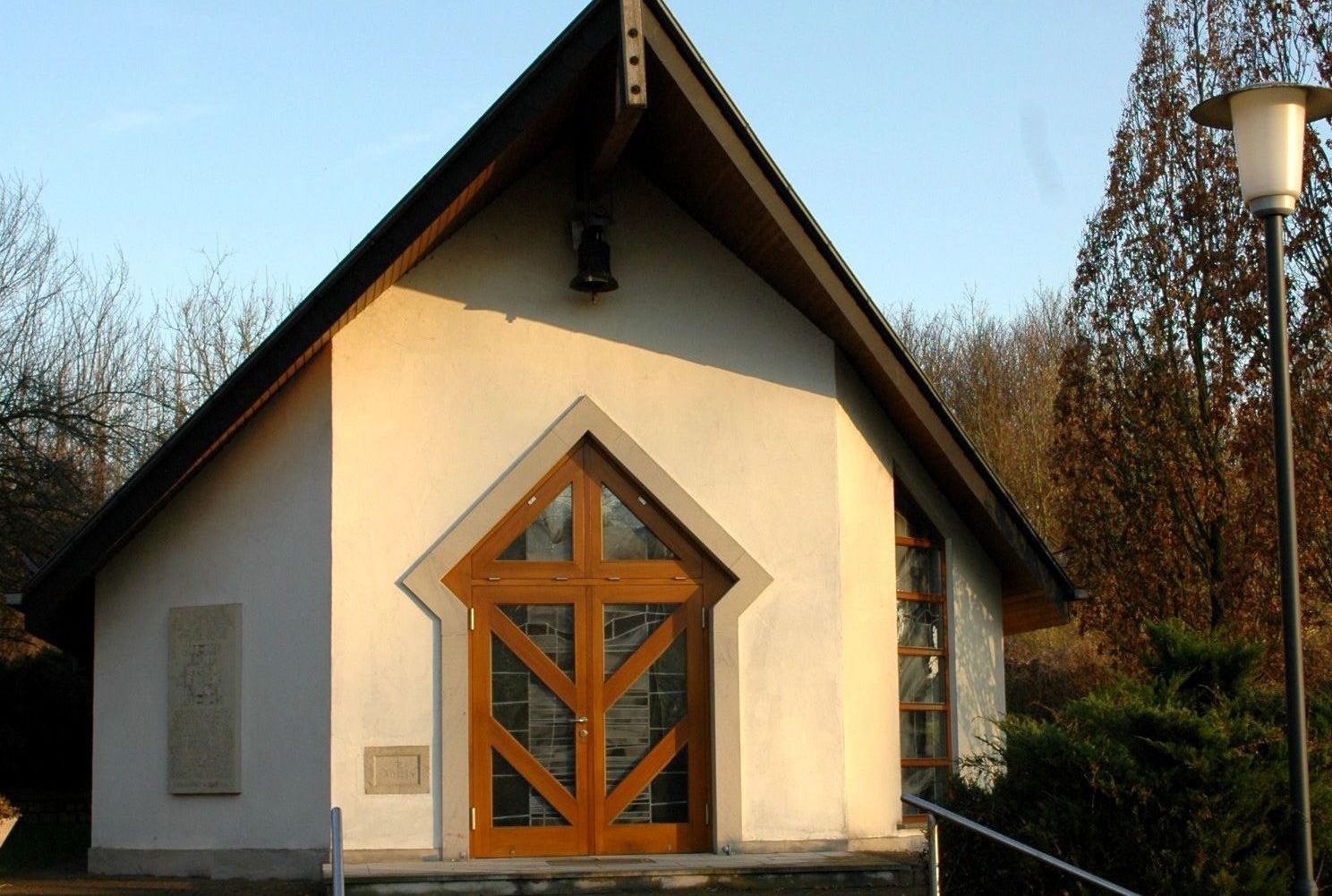 Aussenansicht der Kapelle in Oberweisenborn