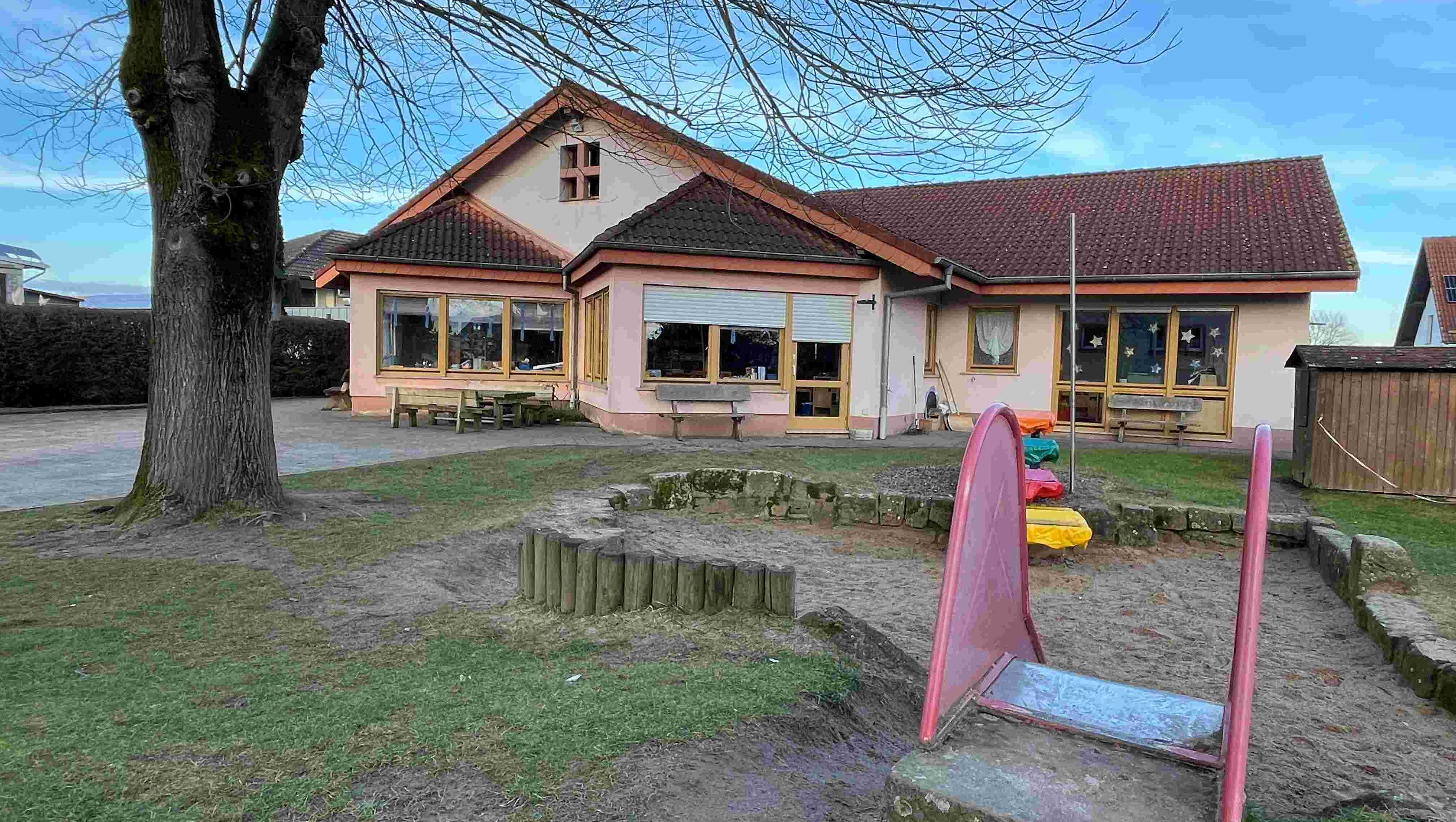 Aussenansicht Kindertagesstätte Steinbach