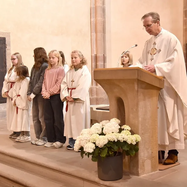 Familiengottesdienst mit Fahrzeugsegnung