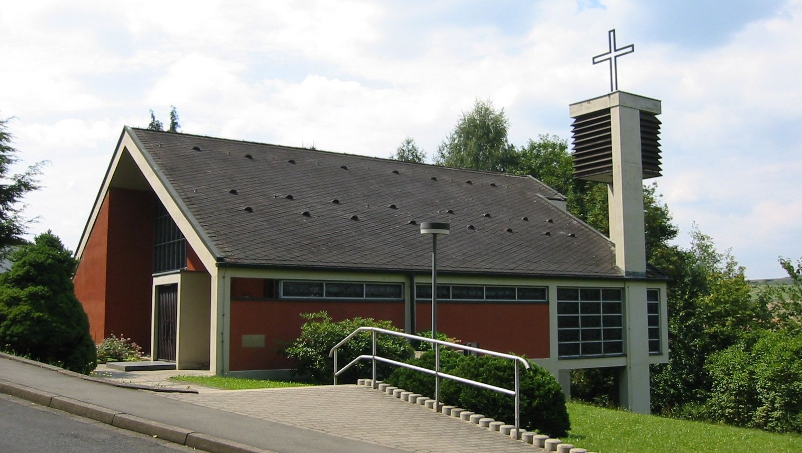 Aussenansicht Kirche Sankt Michael in Neukirchen