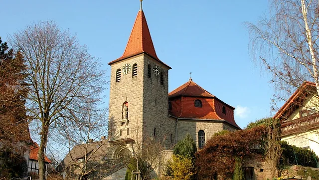 Aussenansicht der Kirche Sankt Franziskus Xaver in Arzell