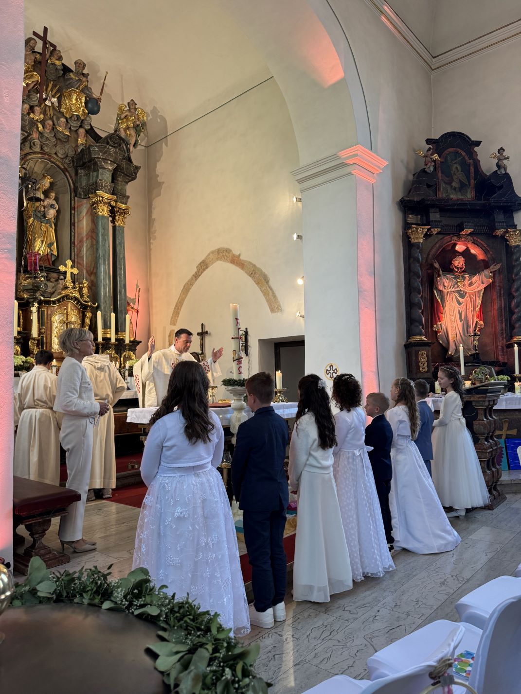 Kommunionkinder von Ufhausen mit Soisdorf