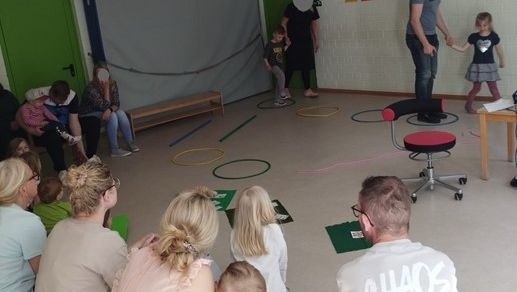 Projekt: Bewegung bildet - KITA Eiterfeld 