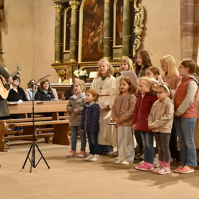 Familiengottesdienst mit Fahrzeugsegnung