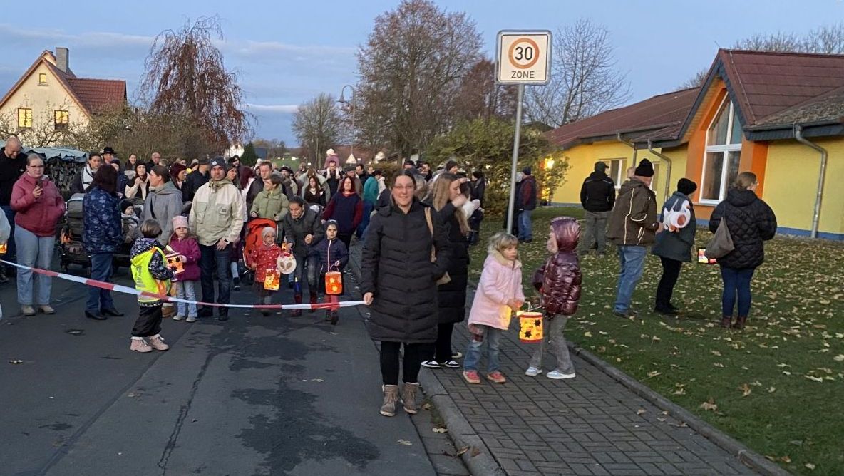 Sankt Martinsumzug KITA Rasdorf
