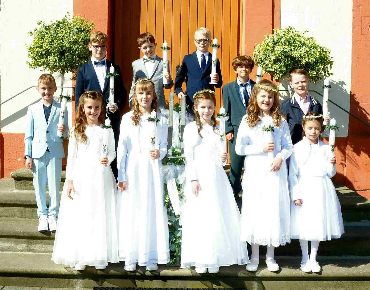 Kommunionkinder von Ufhausen mit Soisdorf